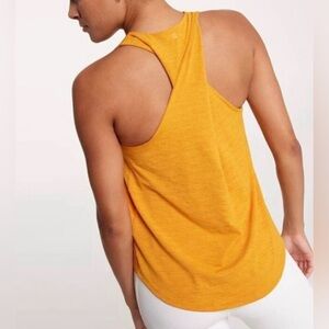 ☀️CALIA by Carrie Underwood Twist Back Tank